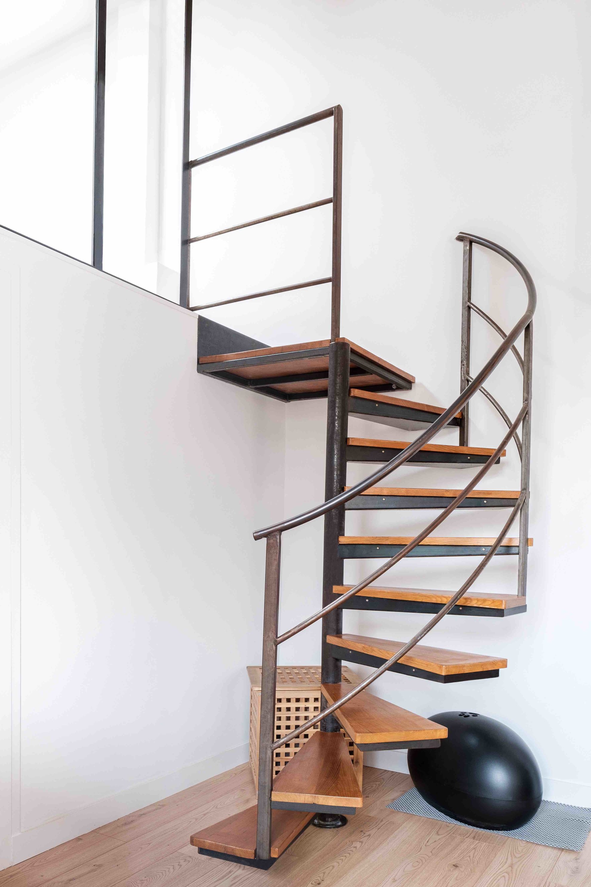 AK-escalier-verrière-loft-architectureintérieure-design.jpg