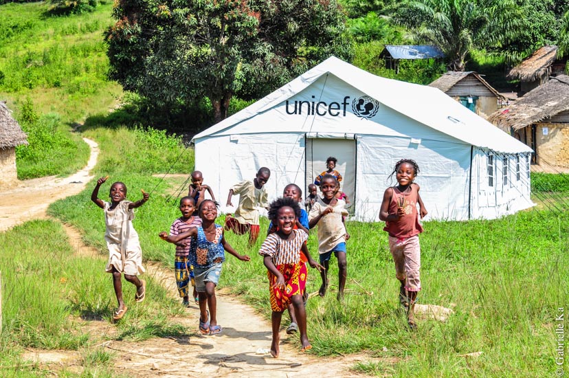 Polar Town, Liberia, 2012<br/><span>Refugee children running out Unicef School</span>