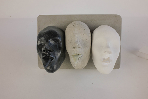 Trois têtes sur socle béton (vendue)
