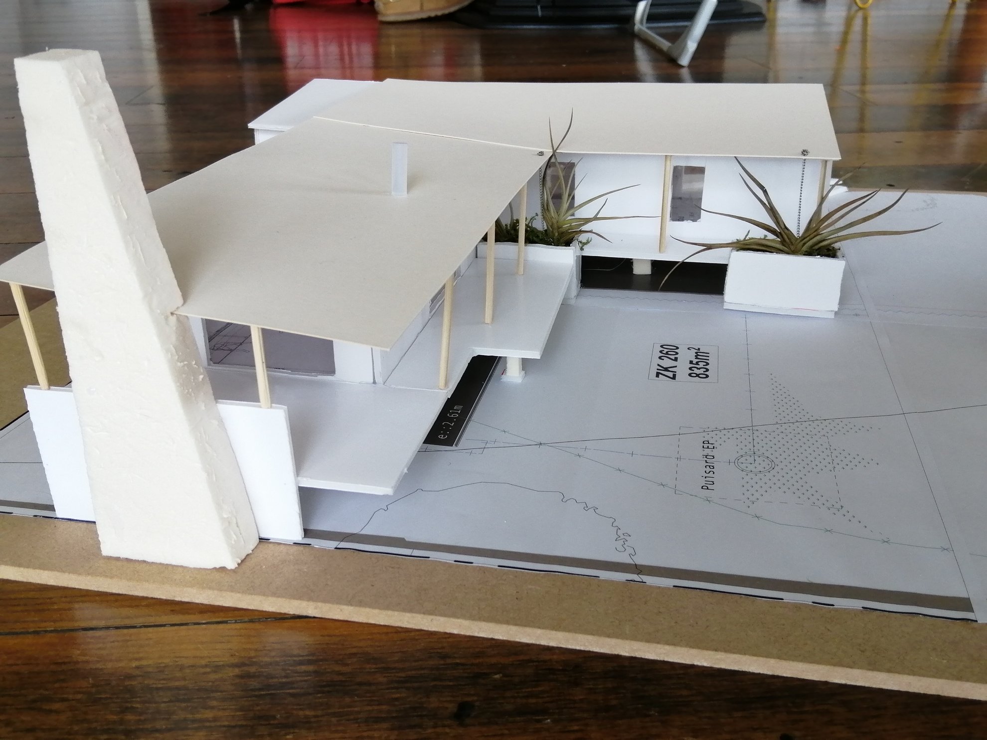 Maquette d'un projet de maison individuelle réalisée par Lizon et Justine. Merci les filles!