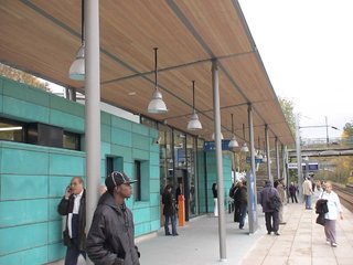 Gare de la Celle-Saint-Cloud espace quai